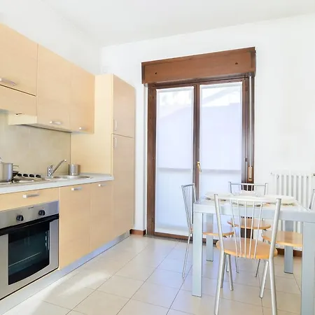 Candoglia Halldis Apartments *