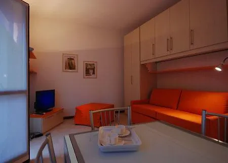 Candoglia Halldis Apartments * Милан