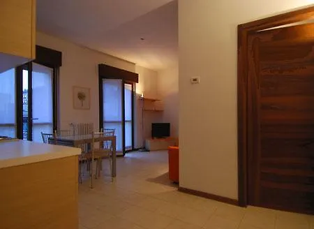 Candoglia Halldis Apartments * Милан