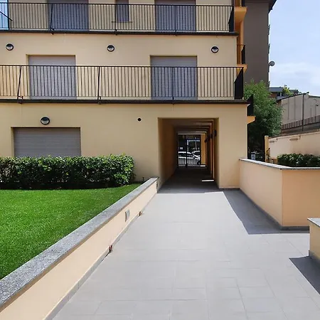 Candoglia Halldis Apartments Апартаменты Милан