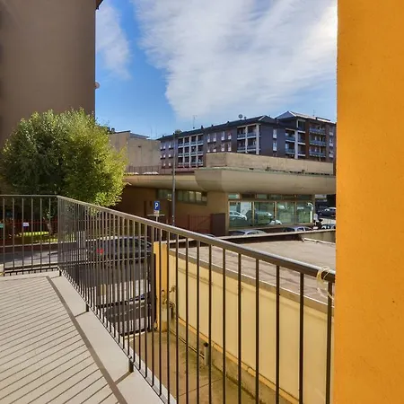 Candoglia Halldis Apartments * Милан