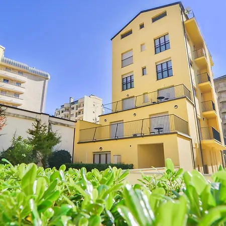 Candoglia Halldis Apartments Апартаменты
