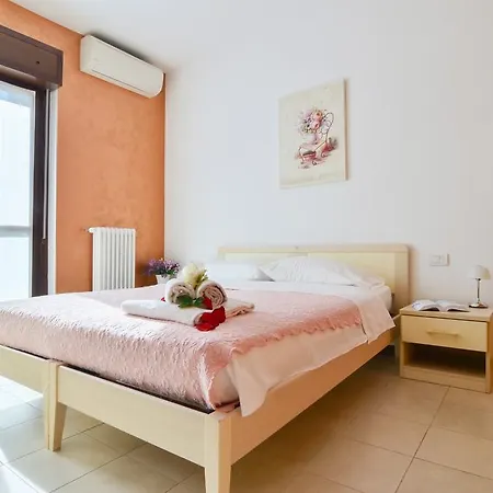 Candoglia Halldis Apartments * Милан