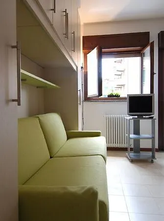 Candoglia Halldis Apartments Апартаменты