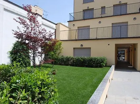 Candoglia Halldis Apartments Апартаменты *