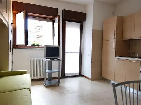 Candoglia Halldis Apartments Апартаменты *