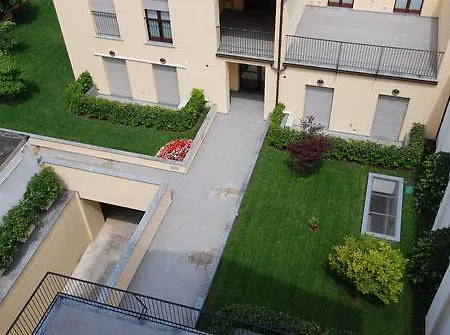 Candoglia Halldis Apartments * Милан