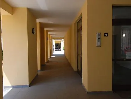 Candoglia Halldis Apartments Апартаменты *