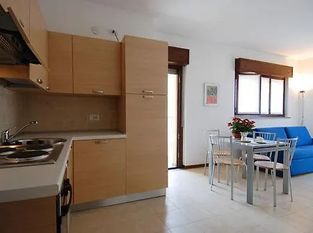 Candoglia Halldis Apartments * Милан