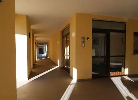 Candoglia Halldis Apartments *