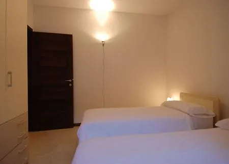 Candoglia Halldis Apartments Апартаменты *