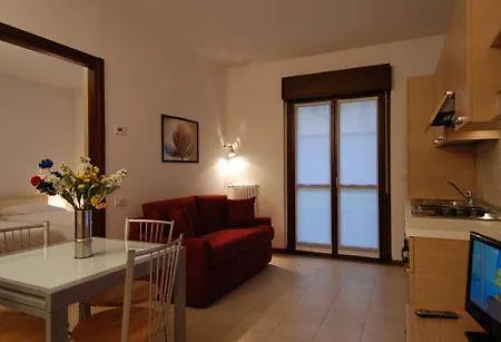Candoglia Halldis Apartments Апартаменты
